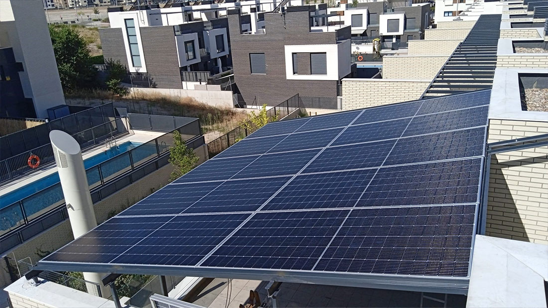 Instalación de placas solares en Verada del Cañaveral